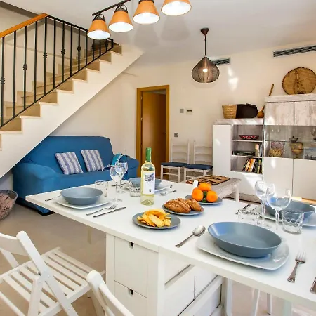 Plaza Bonita By Interhome شقة دينايا